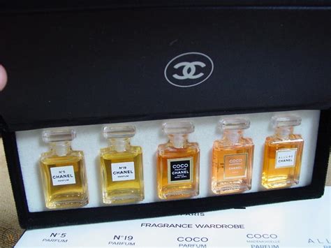 chanel parfüm miniaturen set|chanel mademoiselle perfume gift set.